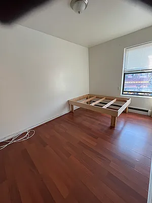 Rented by E Realty International Corp | media 22