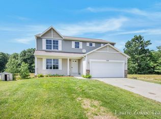 5701 Mill Rd, Coopersville, MI 49404