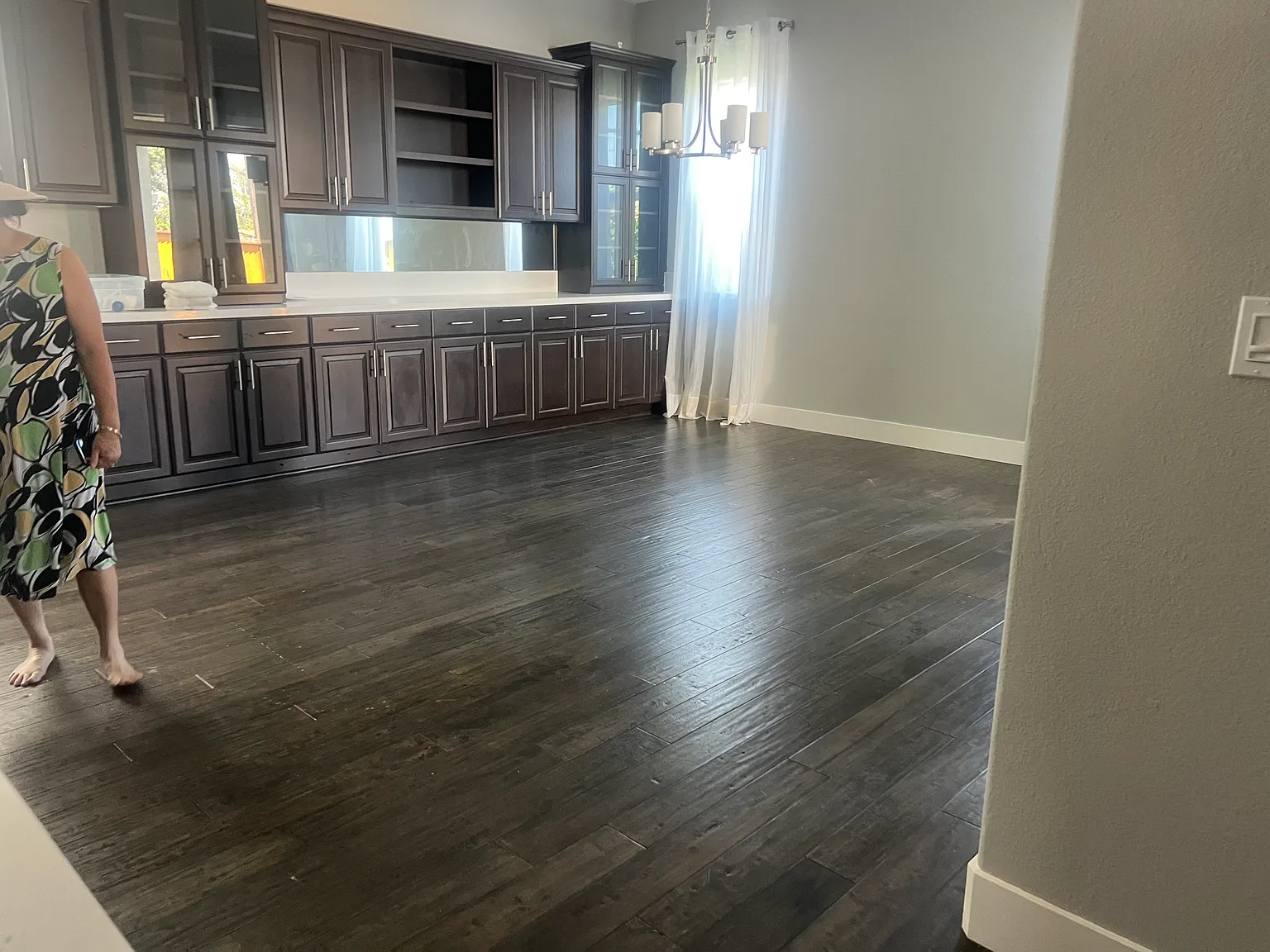 4 bed, 3624 sqft, $6,200 — Photo 2