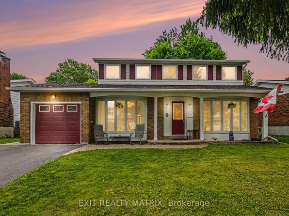 18 Highpark Cres, Ottawa, ON K1B 3G8