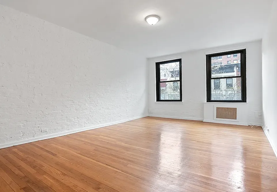 321 E 69th St #3-C