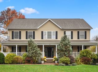 26 Valley View Rd, Verona, NJ 07044