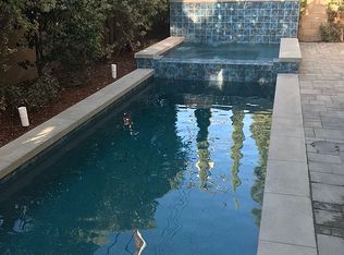 2463 Elden Ave UNIT D, Costa Mesa, CA 92627