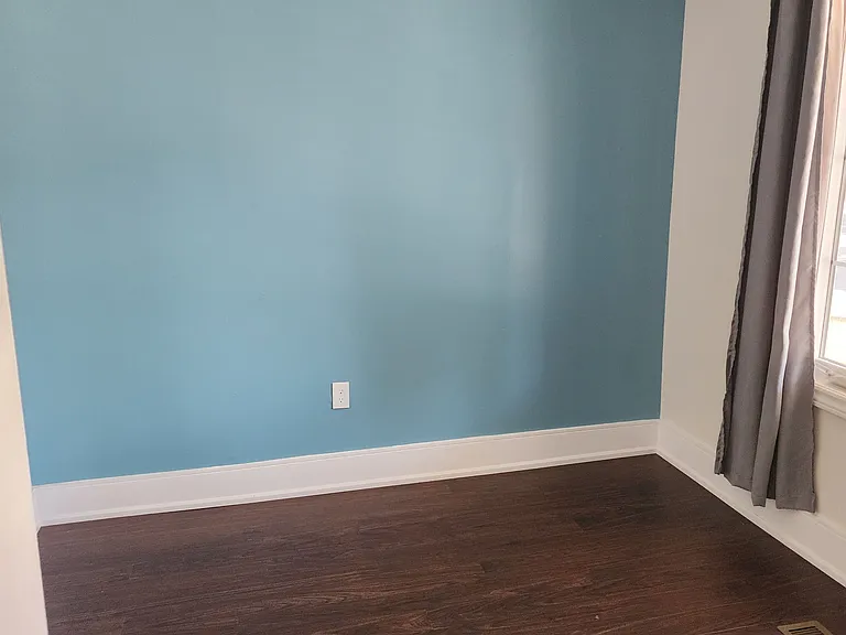 206 Caradoc St S — Photo 11