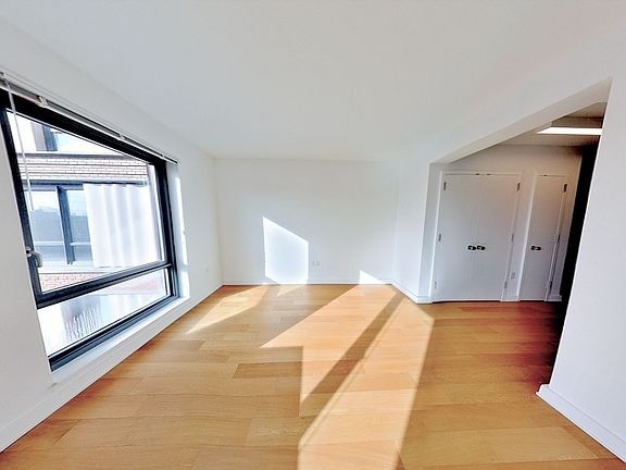 3rd image of 535 Carlton Ave APT 1201