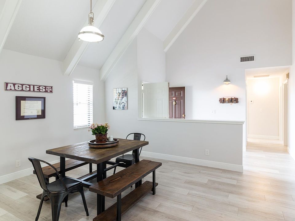 1st image of 12568 Shoreline Dr APT 401