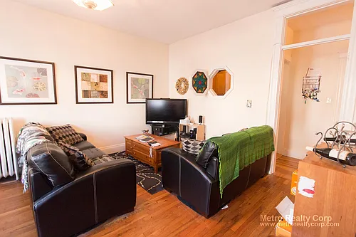 22 Orkney Rd #1 Photo 1