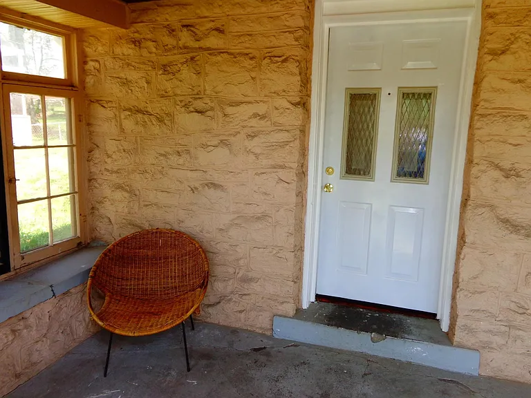 4415 Forest Ave — Photo 3
