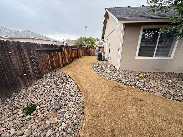 1449 N Marion Russell Dr — Photo 13