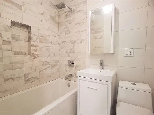 Rented by EXR | media 23