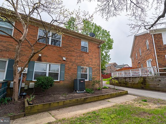 2nd image of 9570 Hagel Cir Suite D