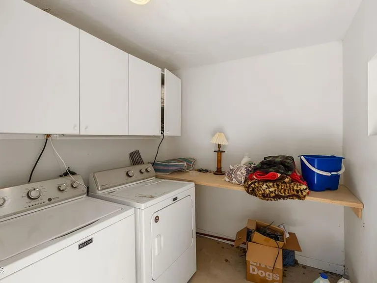 317 El Medio St — Photo 11
