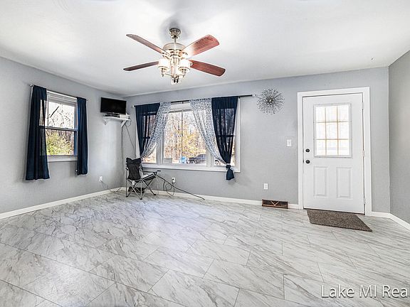 5th image of 7575 Regal Ave SE
