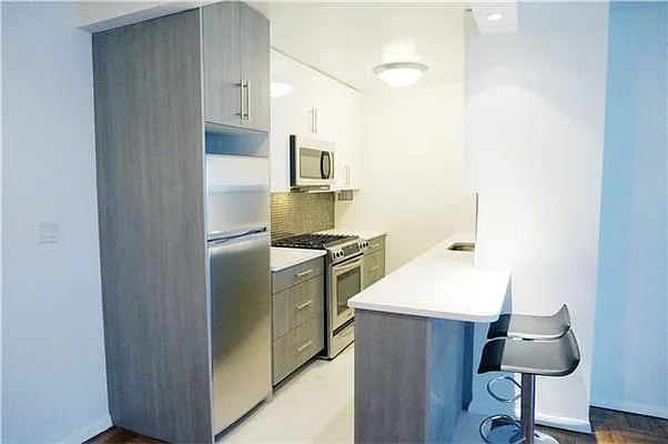 Rented by Goldfarb Properties | media 16