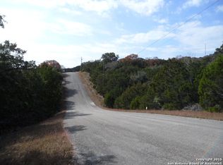 1090 Rose Ln, Canyon Lake, TX 78133