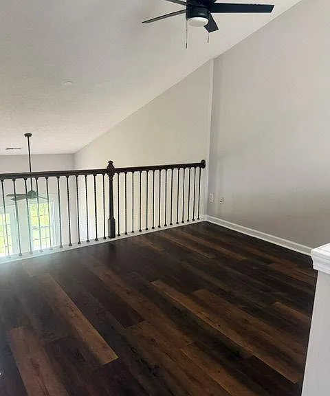305 Fox Overlook — Photo 8