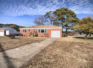 353 Fox Hill Rd, Hampton, VA 23669
