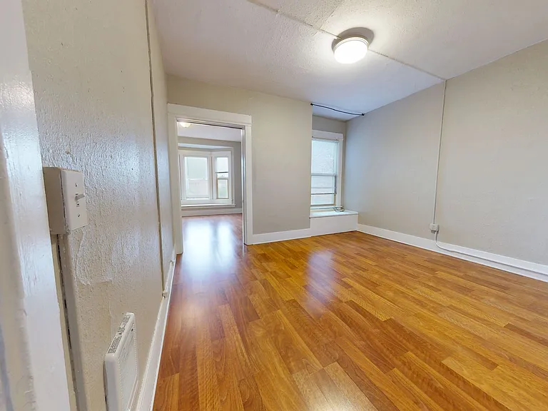 Roycroft Apartments — Photo 20