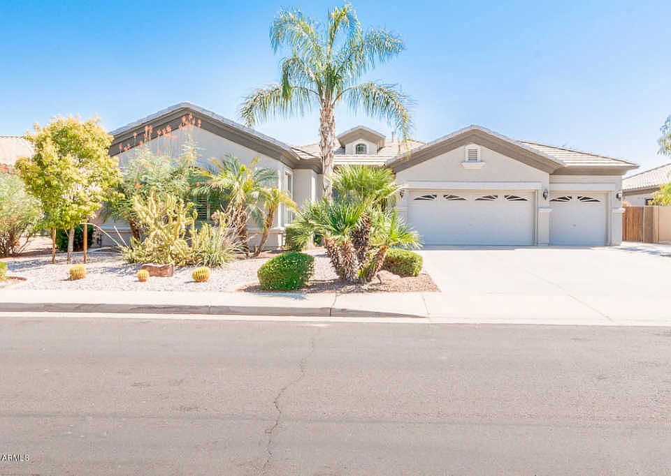 1st image of 2841 E Buena Vista Dr