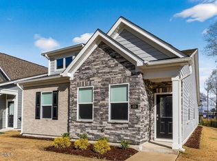 806 Dorset Stream Dr, Fuquay Varina, NC 27526