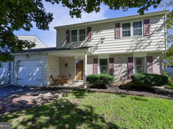 2223 Harmony Hill Dr, Lancaster, PA 17601
