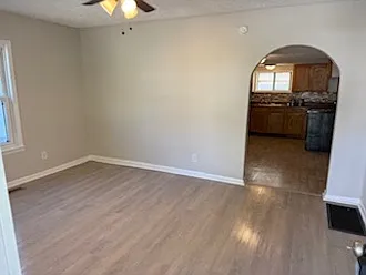 3 bed, 1200 sqft, $1,350 — Photo 2