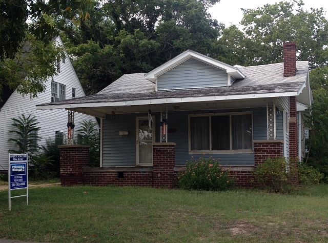 1st image of 605 W Otoe Ave