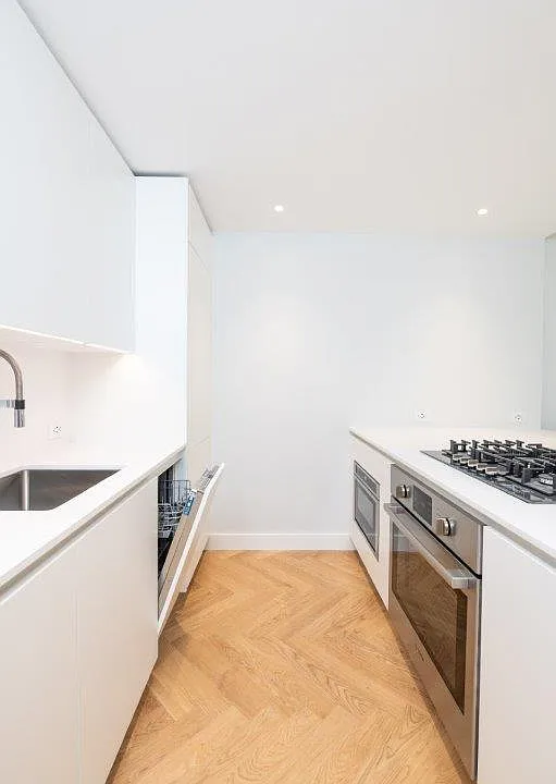 12 Commonwealth Ave #302