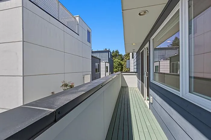 7331 Fauntleroy Way SW — Photo 32