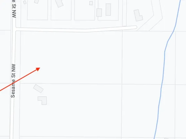 82 xx Sesame Street NW, Silverdale, WA 98383