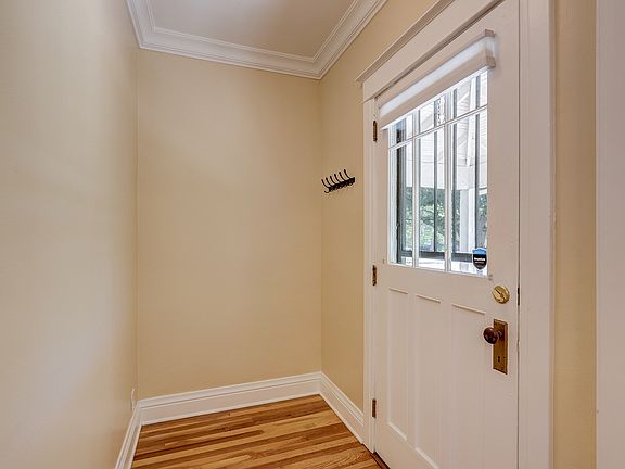 4th image of 3865 N Raleigh St