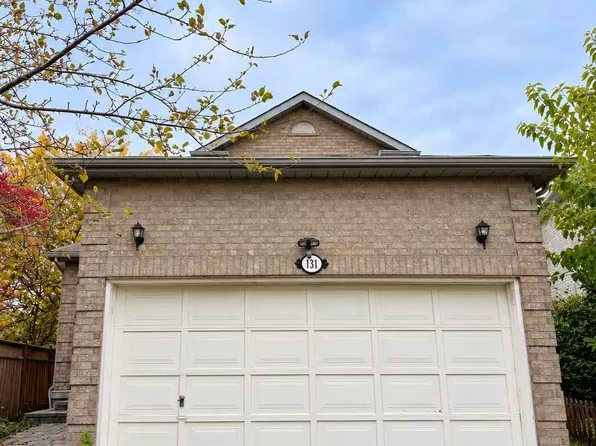 131 Redondo Dr, Vaughan, ON L4J 7S5