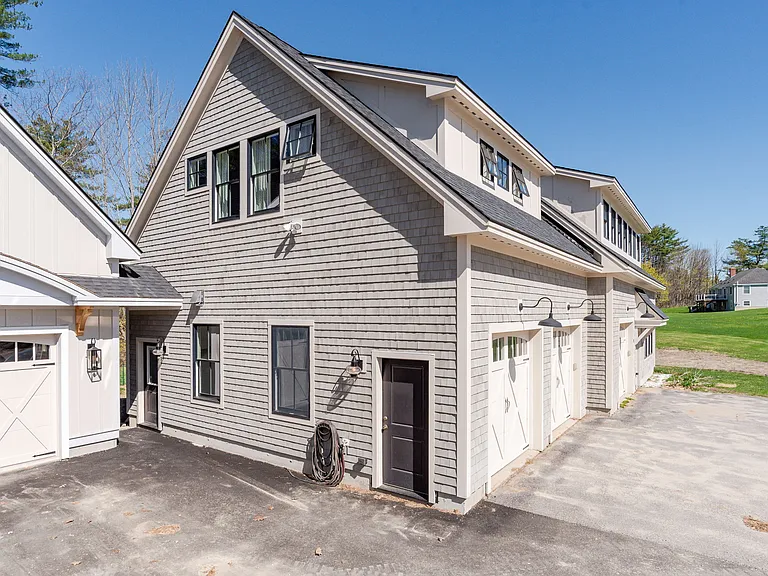 17 Greta Way #A — Photo 31