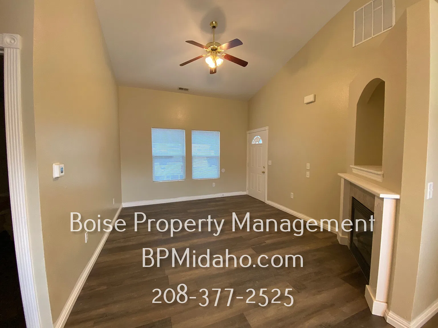 3 bed, 1000 sqft, $1,495 — Photo 2