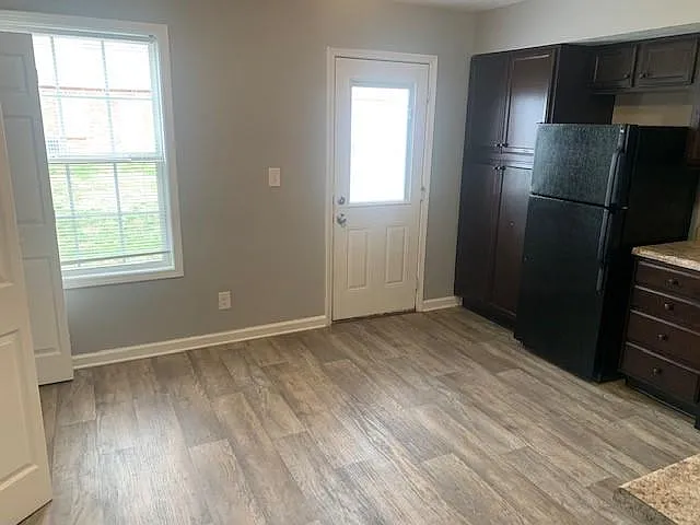 Building Photo - 820 Professional Park Dr #3A