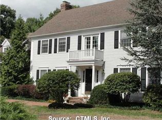 50 Randi Dr, Madison, CT 06443