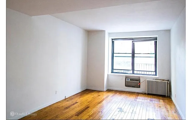 Rented by Douglas Elliman | media 20