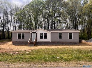 106 Martin Ln, Guntersville, AL 35976