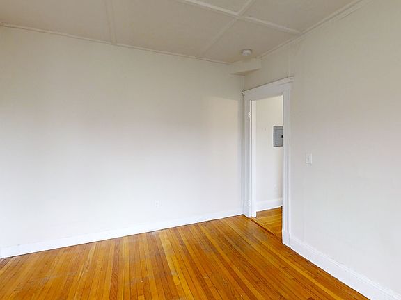 2nd image of 1175 Boylston St APT 5*