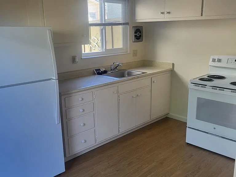 20961 Wilbeam Ave — Photo 3