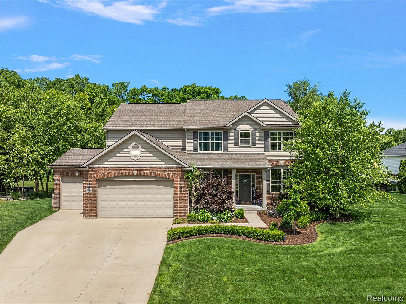 966 Wynstone Cir N, Oakland, MI 48363 | Zillow