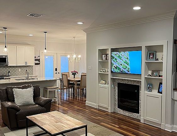 4th image of 356 Nursery Ave