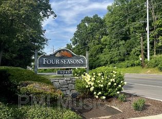 212 Summit Ridge Dr, Nashville, TN 37215