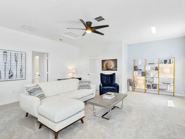 13404 Brotherhood Way — Photo 15