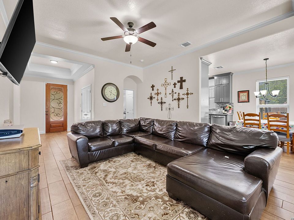 1st image of 217 Meadow
