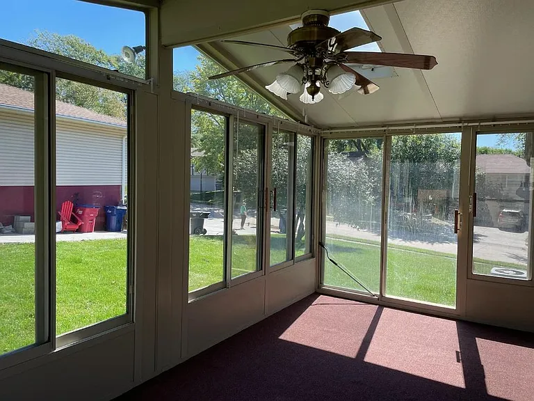 7909 Laurel Ct — Photo 8
