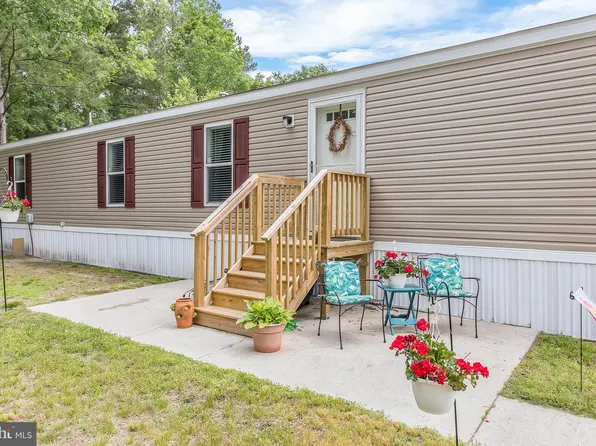 223 Sand Castle Blvd, Fruitland, MD 21826