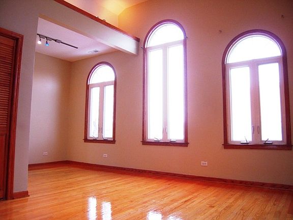 4th image of 2033 S Canalport Ave APT 2