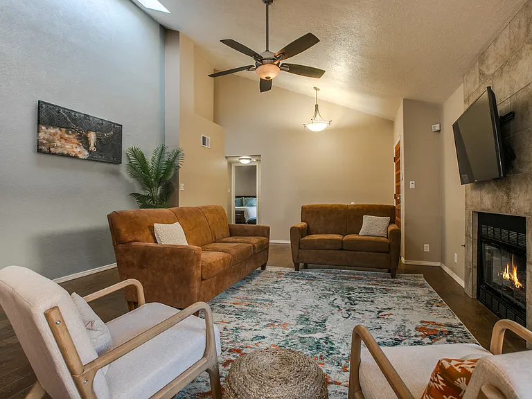 10916 Academy Ridge Rd NE — Photo 3