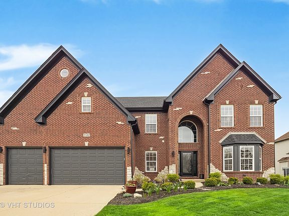 2nd image of 25742 Meadowland Cir